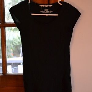 A Basics Essential, Scoop-Neck, Top!